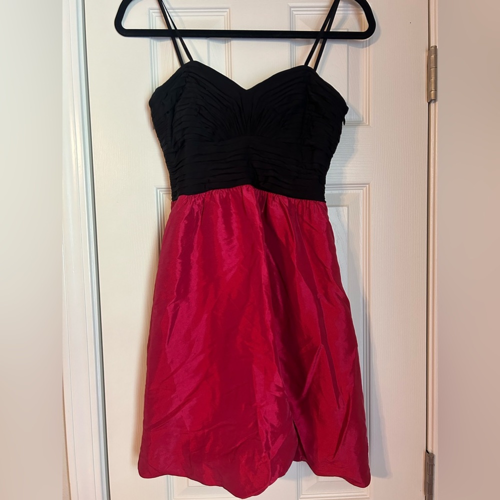 Laundry by Shelli Segal cocktail dress nwot size 2